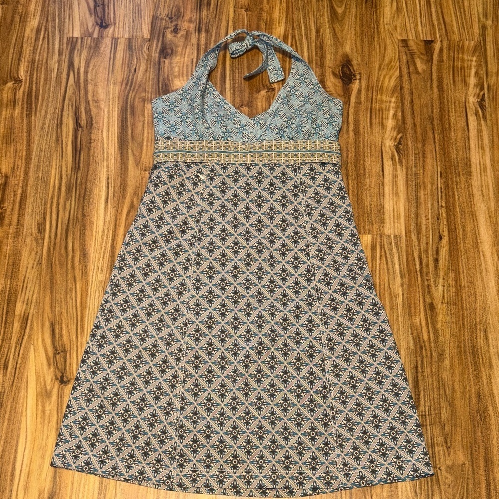 Athleta women dress medium 8 10 Halter fit flare boho teal cream quick dry